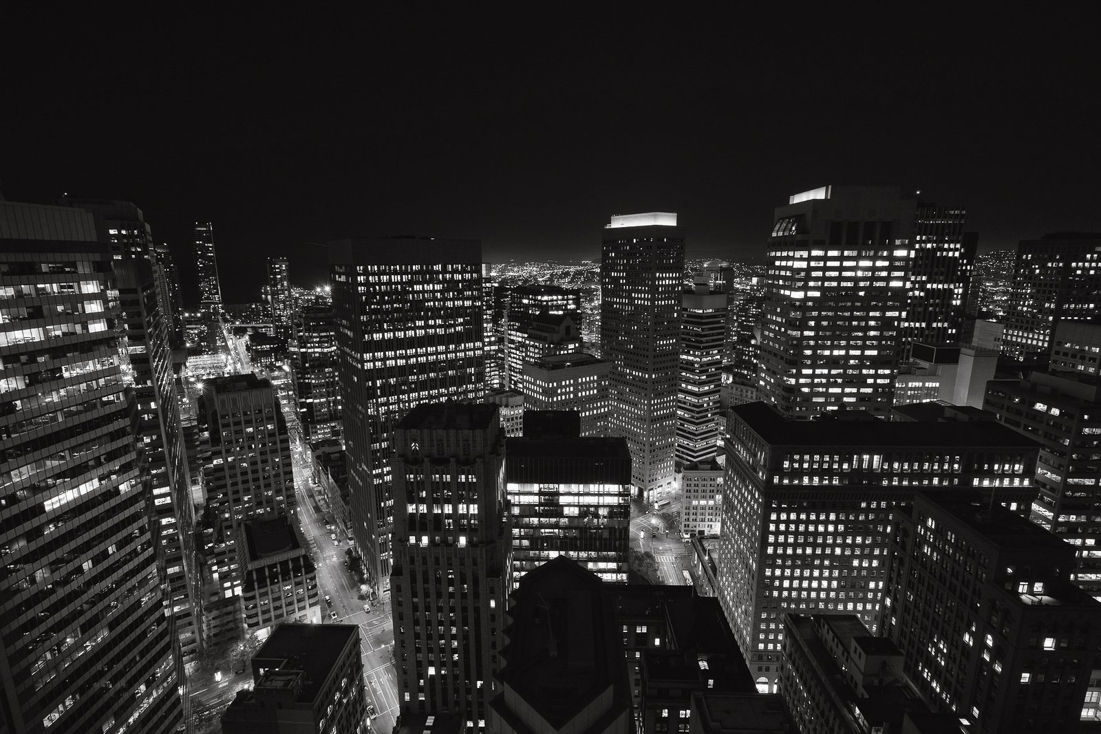 Stadt bei Nacht vogelperspektive